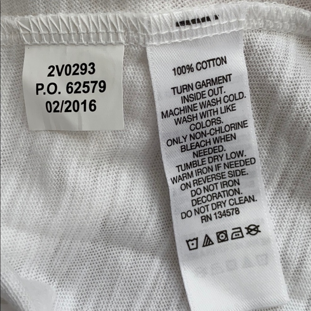 Vineyard Vines Women’s‎ White Graphic Tshirt Size S - Picture 7 of 7